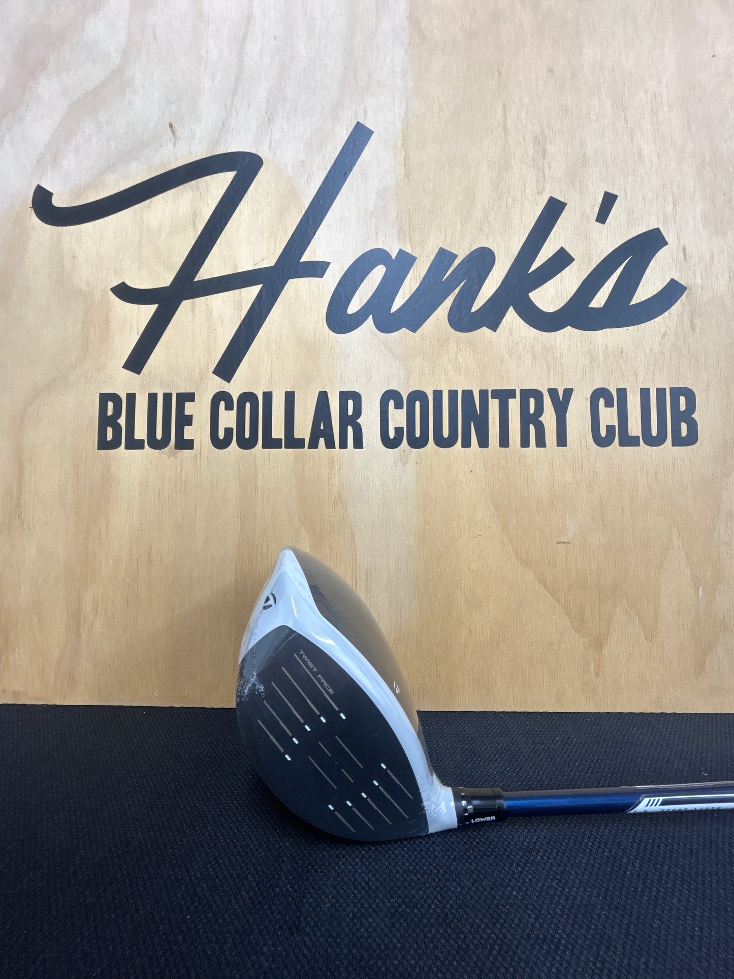 New TaylorMade SIM2 Max Driver