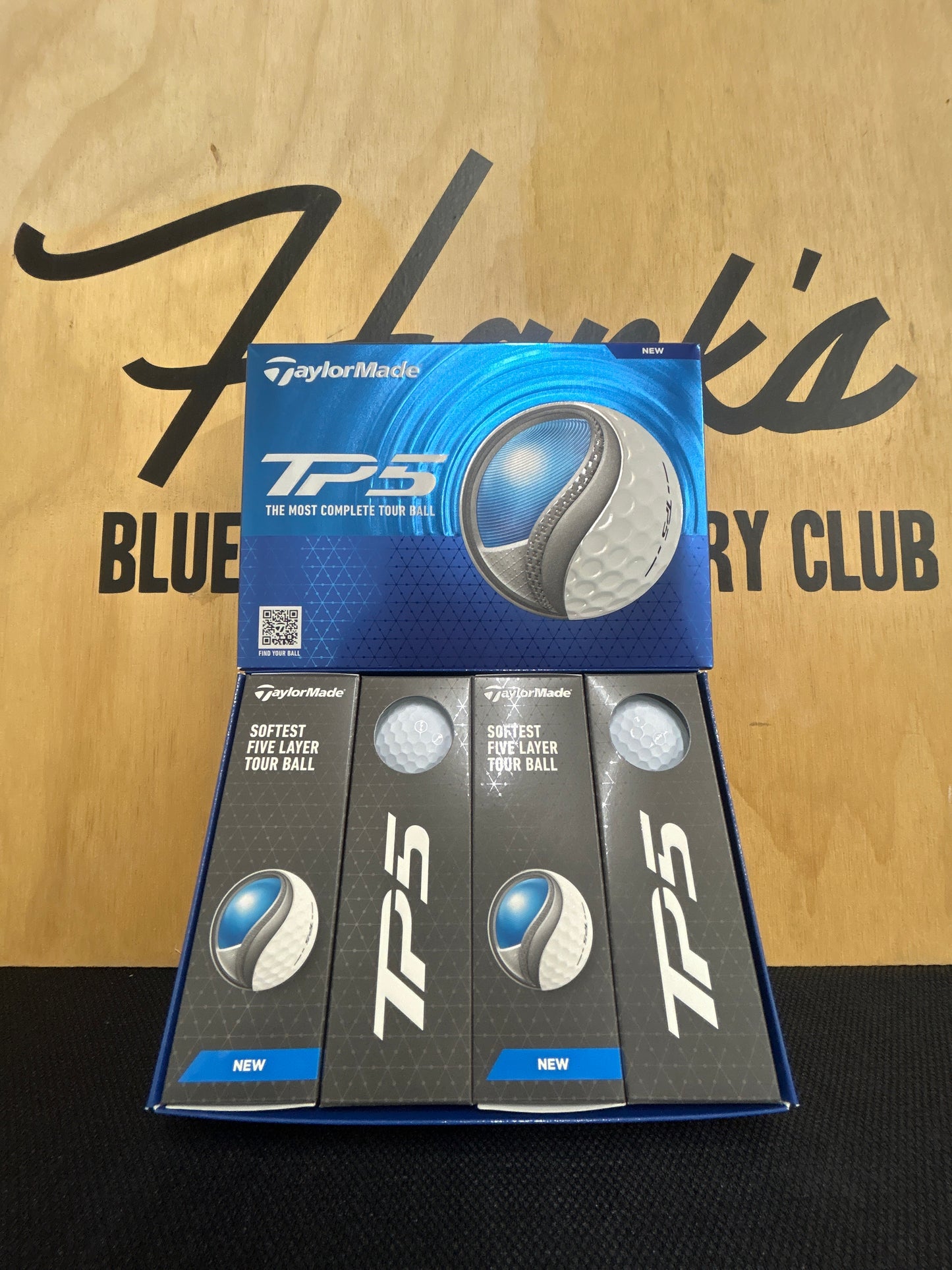 New TaylorMade TP5 Golf Balls